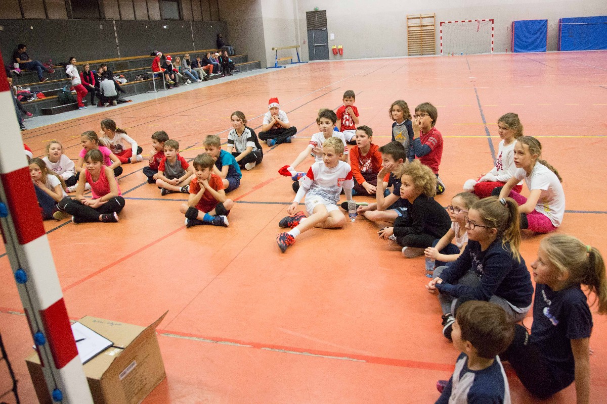 gal/saison 2017-2018/tournoi_de_noel_jeunes/MI1C0213.jpg